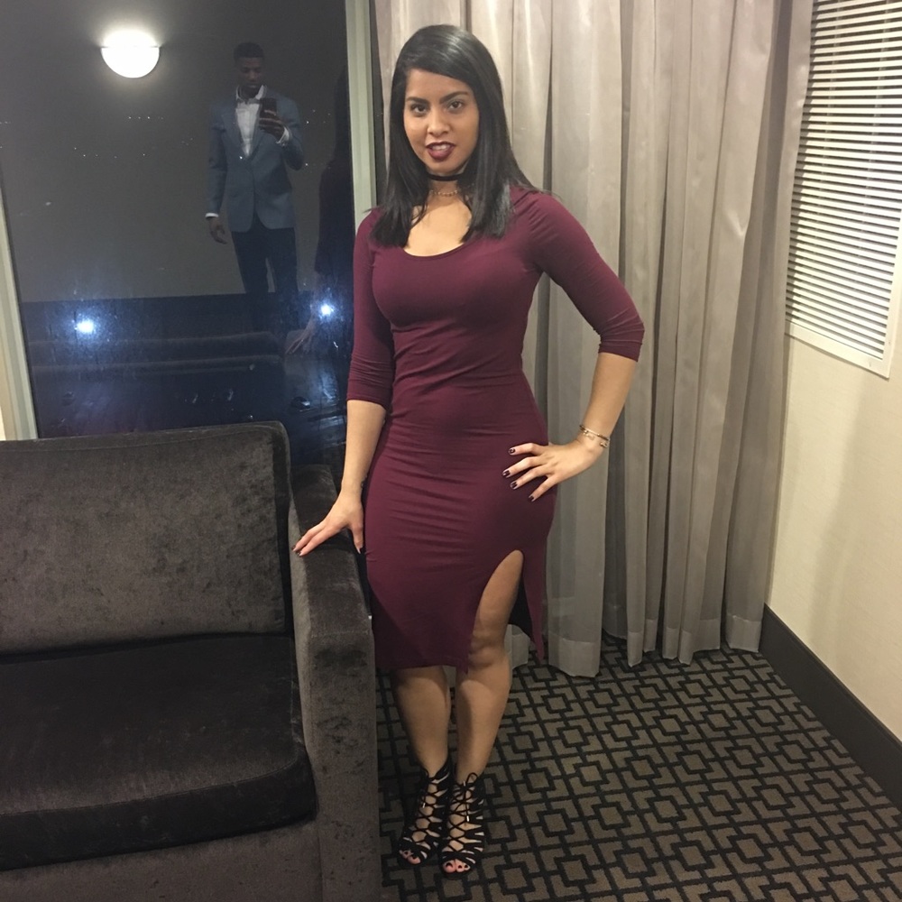 Dress - Picture 3 of 3